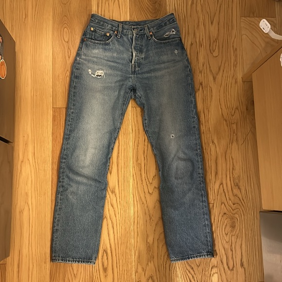 Levi’s 501s in Oxnard Athens Dark - Picture 1 of 10